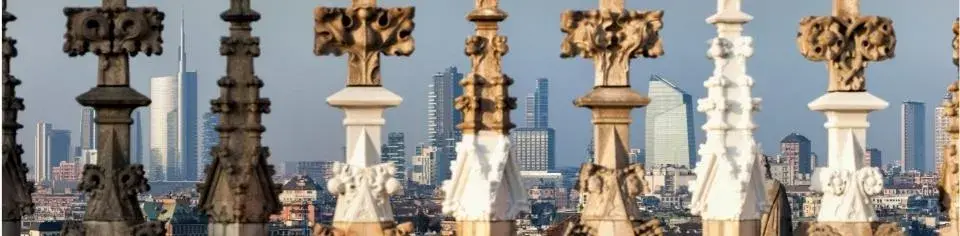 Für das perfekte Mailand Wochenende muss man auf die Terrasse des Mailänder Doms