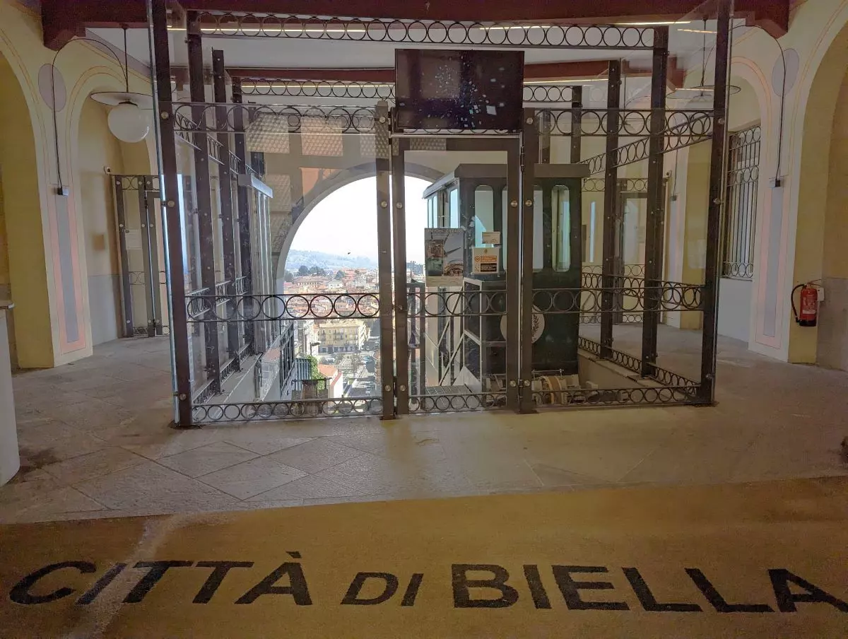 Funicolare del Piazzo, eine Biella Sehenswürdigkeit 