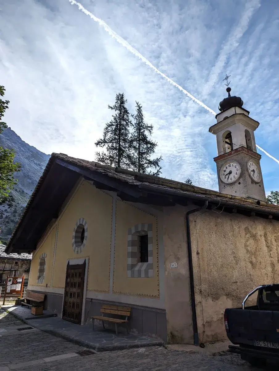 Fassade der Kapelle Chiesa di Santa Margherita von Chiappera